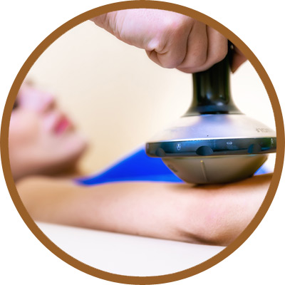 Stoßwellentherapie zur Behandlung von chronischen Schmerzen - Dr. med. Sybille Knöppler in der Schmerzpraxis Aschersleben